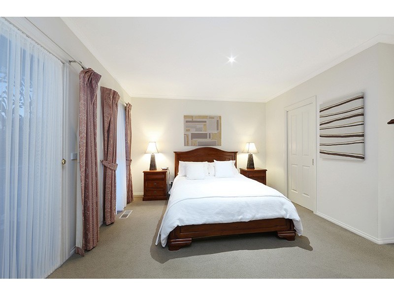 6 Parklane Way, Rowville VIC 3178