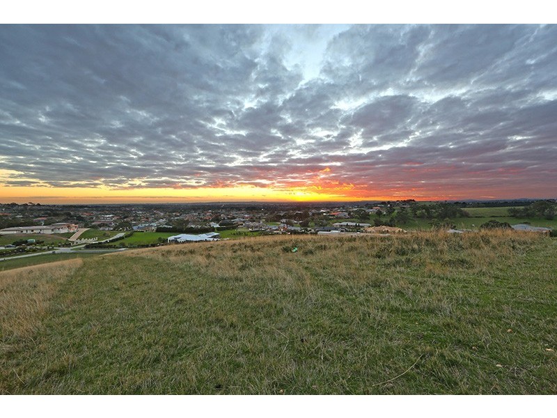 15 Logan Court, Lysterfield VIC 3156