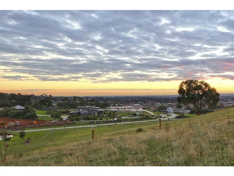 15 Logan Court, Lysterfield VIC 3156