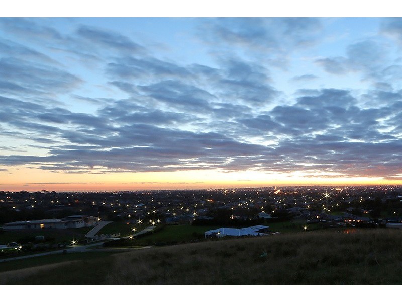 15 Logan Court, Lysterfield VIC 3156