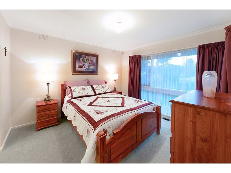 41 Kingloch Parade, Wantirna VIC 3152