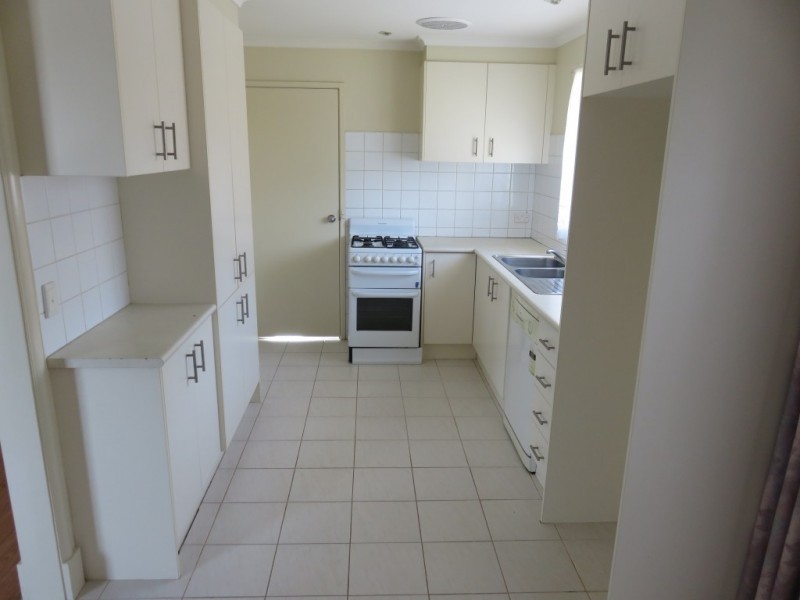 20 Kennington Park Drive, Endeavour Hills VIC 3802