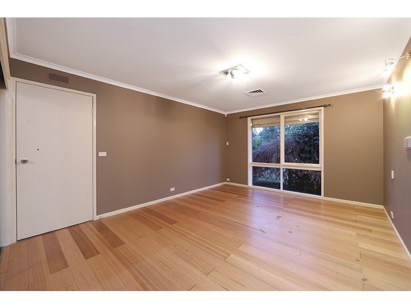 15 Jamieson Ave, Rowville VIC 3178