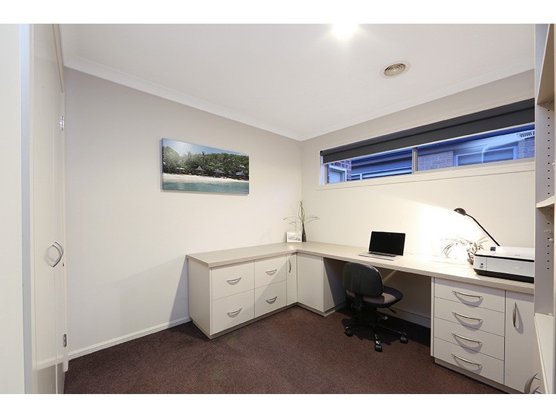 19 Paringa Drive, Ferntree Gully VIC 3156