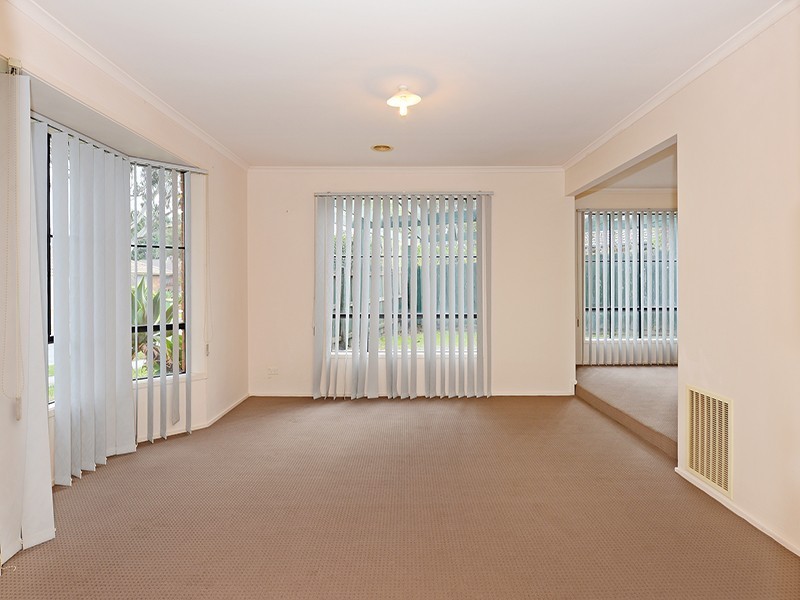 96 Kellbourne Drive, Rowville VIC 3178