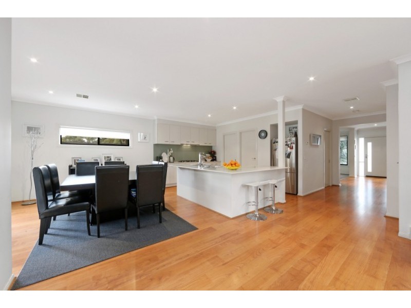 6 Comfort Close, Rowville VIC 3178