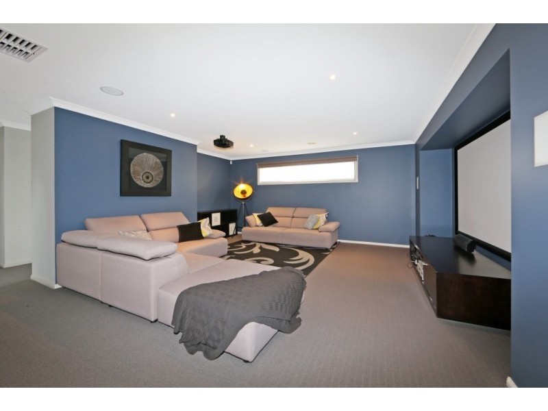 6 Comfort Close, Rowville VIC 3178