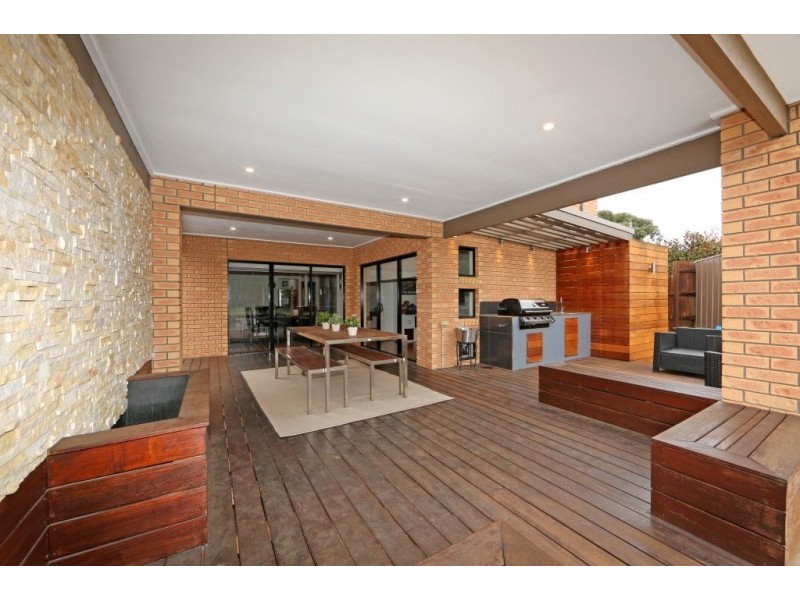 6 Comfort Close, Rowville VIC 3178