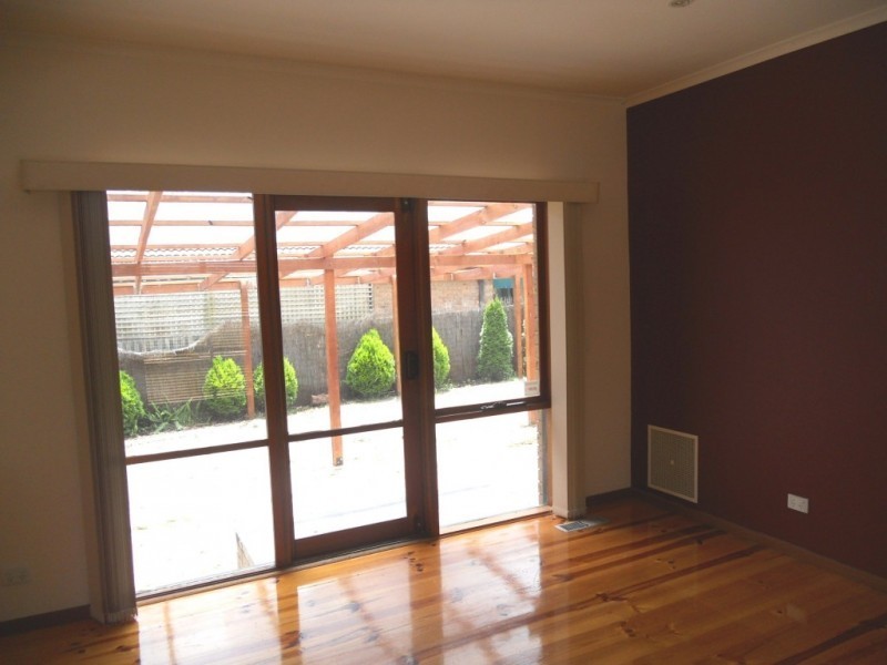 72 Dandelion Drive, Rowville VIC 3178