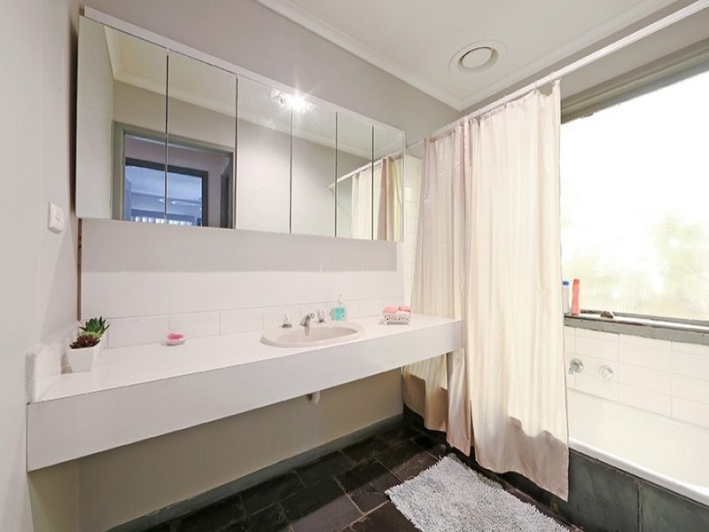 6 Winalla Avenue, Rowville VIC 3178