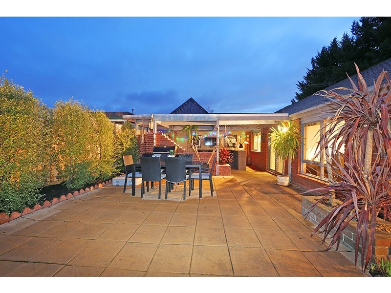 2 Kitson Court, Rowville VIC 3178