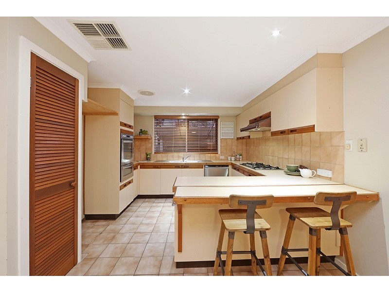 9 Saunders Close, Lysterfield VIC 3156