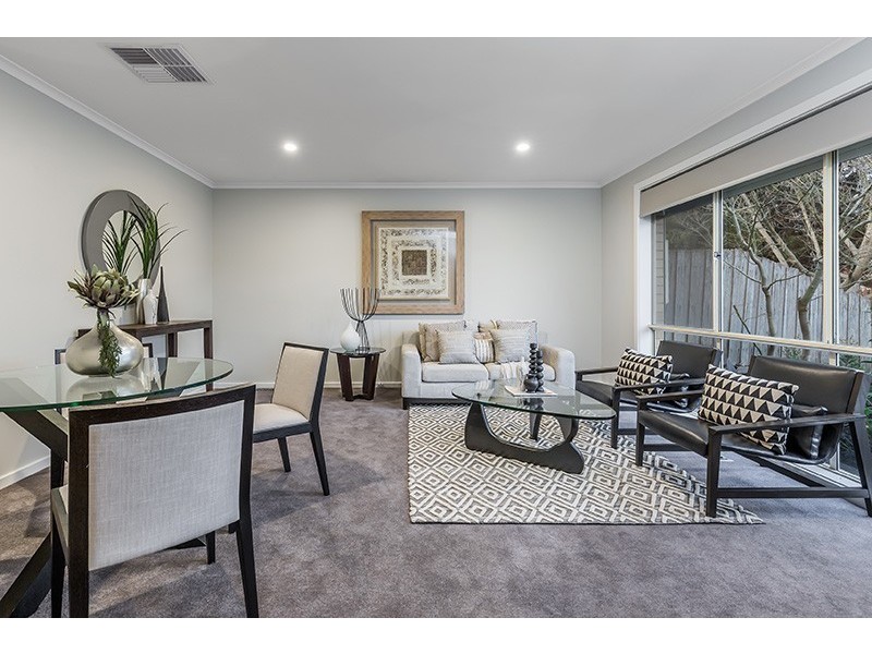 27 Dandelion Drive, Rowville VIC 3178