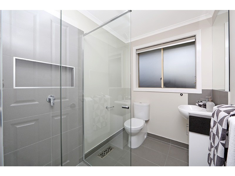 27 Dandelion Drive, Rowville VIC 3178