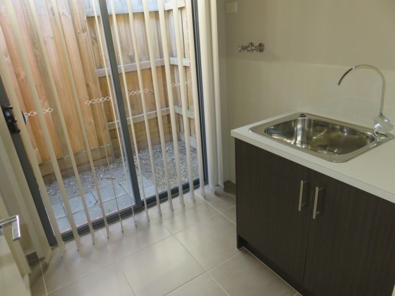 2/49 Bridgewater Way, Rowville VIC 3178