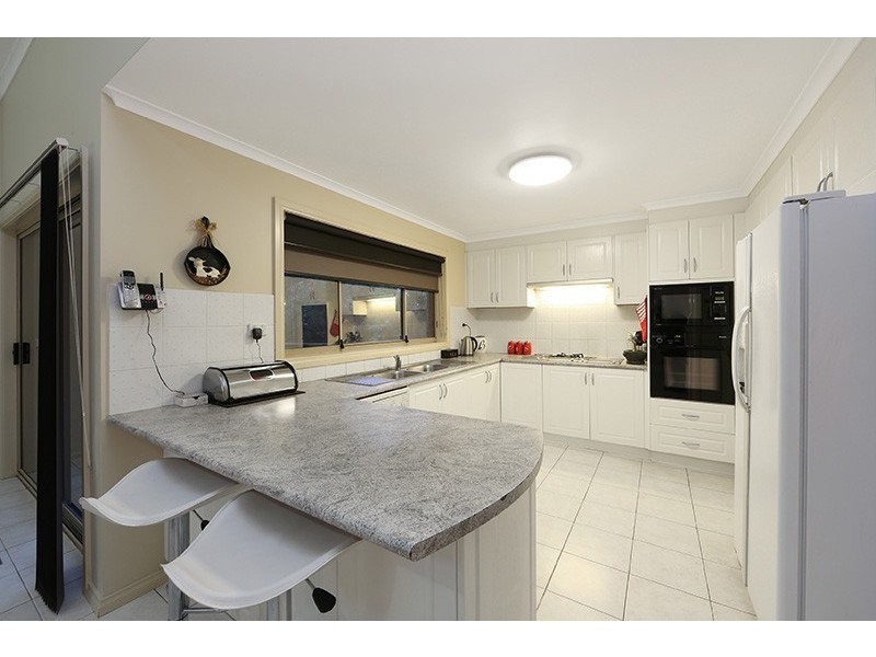 31 Allamanda Boulevard, Lysterfield VIC 3156