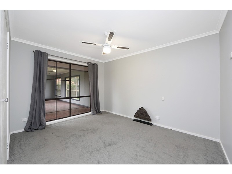 12 Erskine Dve, Rowville VIC 3178
