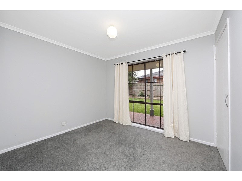 12 Erskine Dve, Rowville VIC 3178
