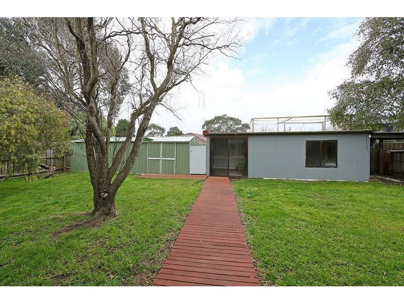 12 Erskine Dve, Rowville VIC 3178