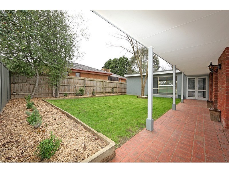 12 Erskine Dve, Rowville VIC 3178