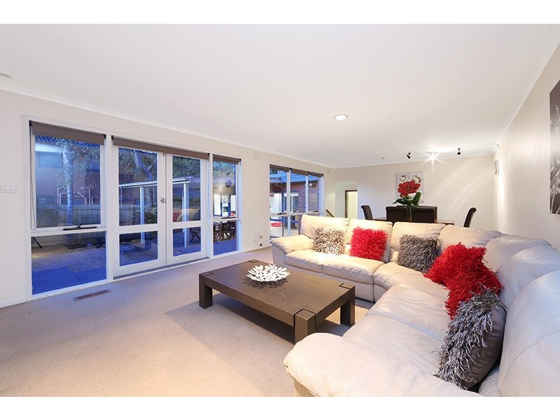 42 Bexsarm Crescent, Rowville VIC 3178