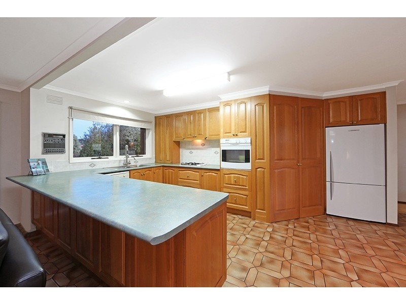 42 Bexsarm Crescent, Rowville VIC 3178