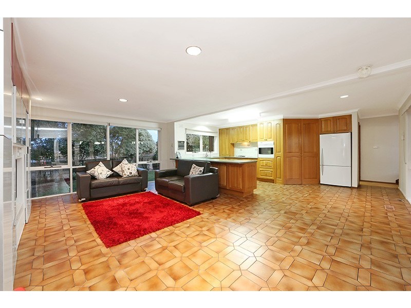 42 Bexsarm Crescent, Rowville VIC 3178