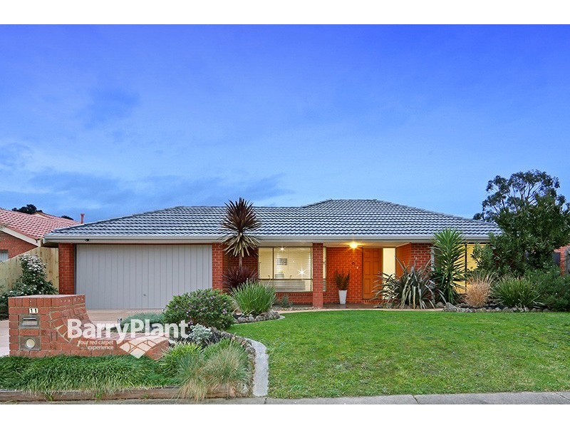 11 St John Place, Rowville VIC 3178