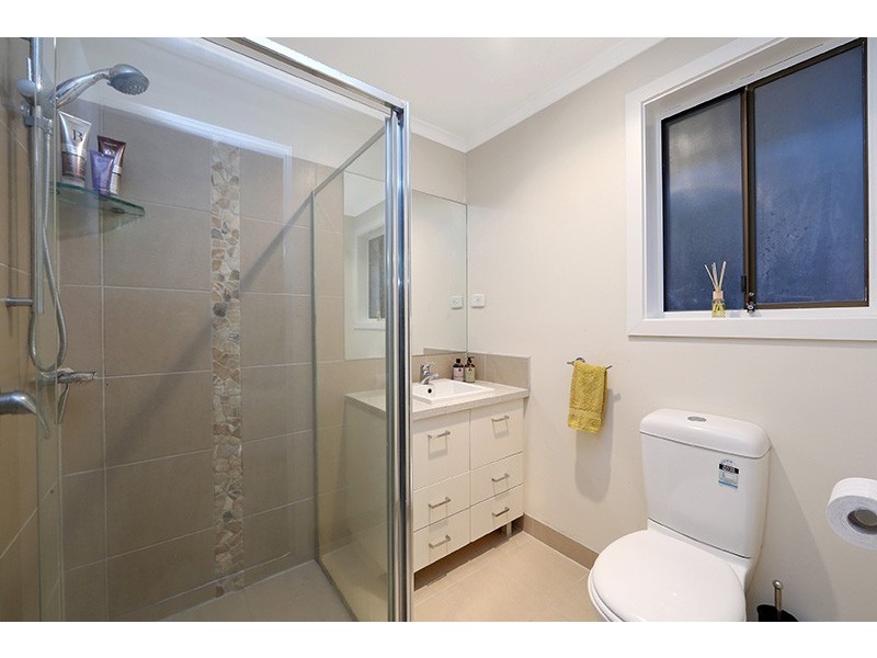 11 St John Place, Rowville VIC 3178