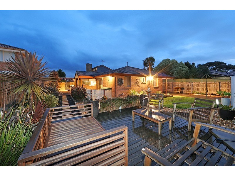 2 Baringa Court, Rowville VIC 3178