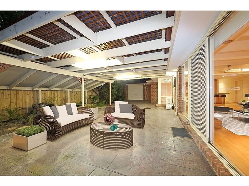 17 Waradgery Drive, Rowville VIC 3178
