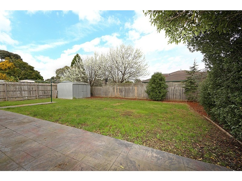 17 Waradgery Drive, Rowville VIC 3178
