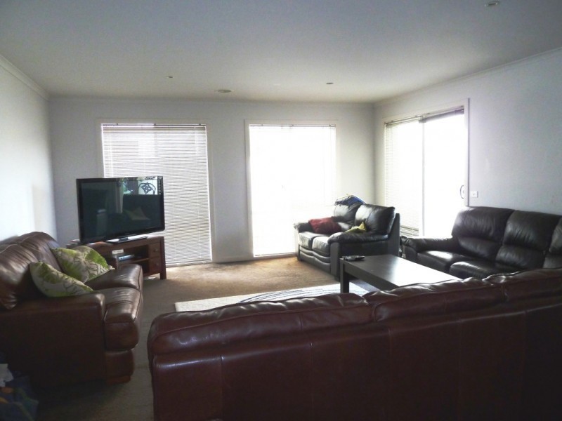 47 Sovereign Manors Crescent, Rowville VIC 3178