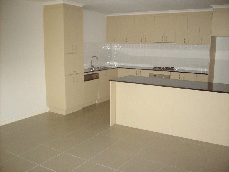 47 Sovereign Manors Crescent, Rowville VIC 3178