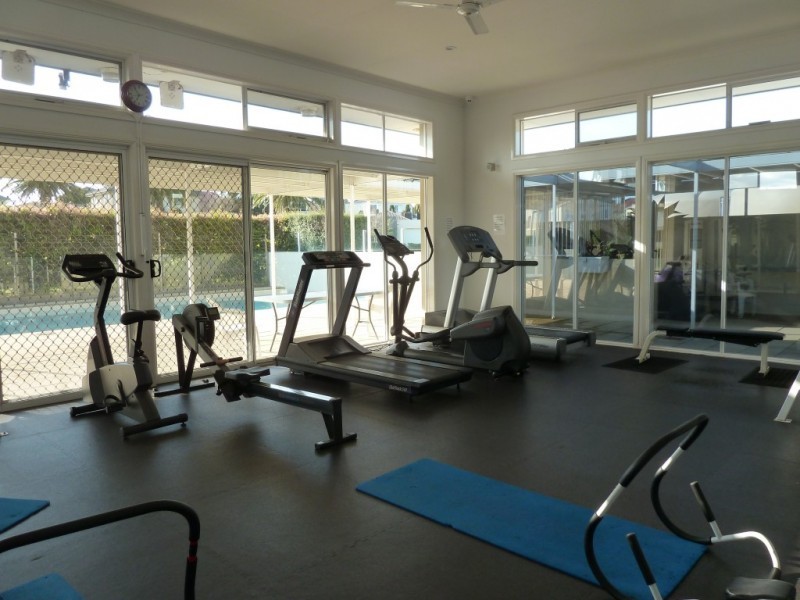 47 Sovereign Manors Crescent, Rowville VIC 3178