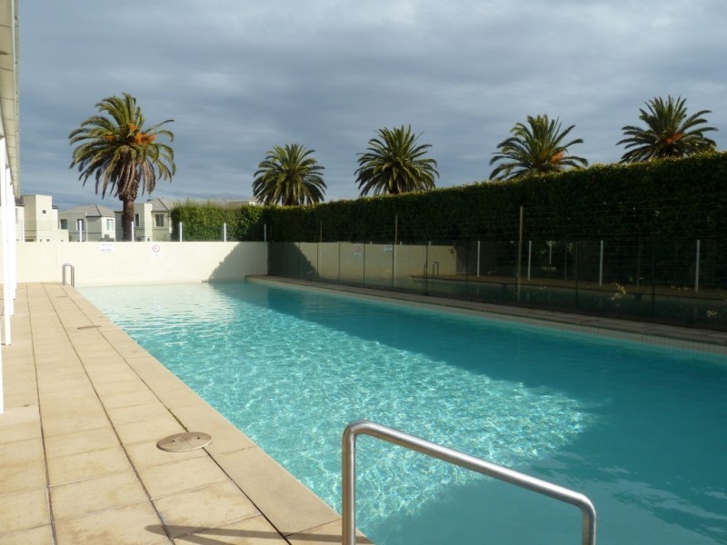 47 Sovereign Manors Crescent, Rowville VIC 3178