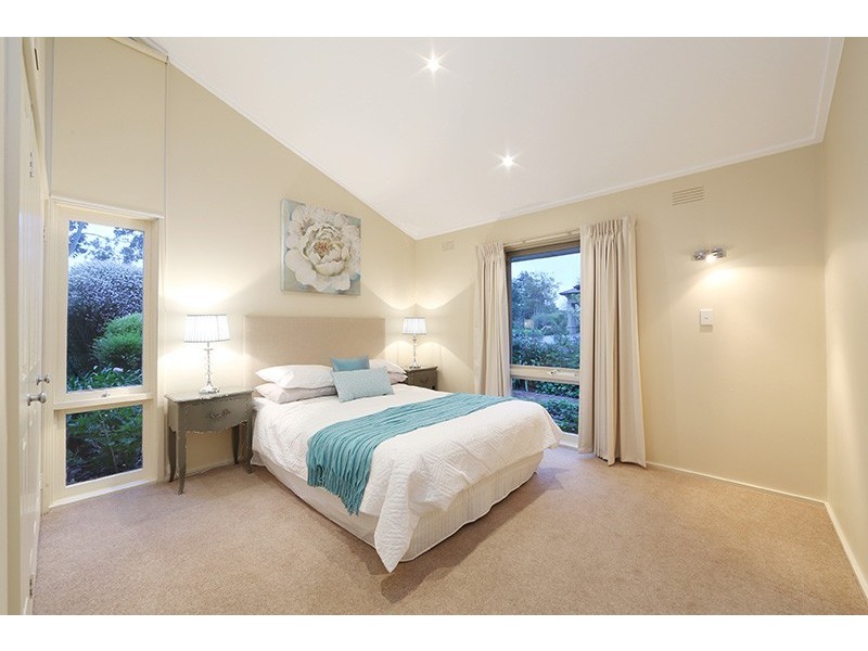 13 McKay Road, Rowville VIC 3178