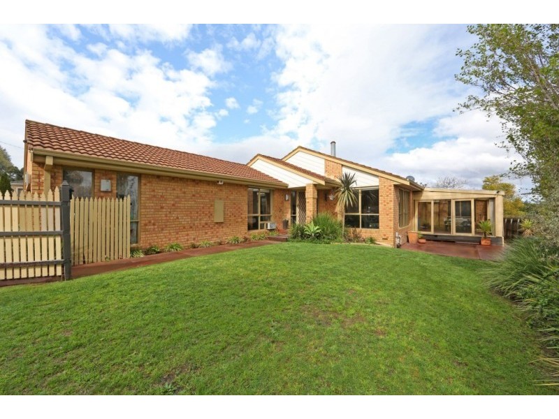 3 Finsbury Close, Rowville VIC 3178
