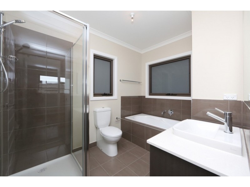 3/3 Denver Crescent, Rowville VIC 3178