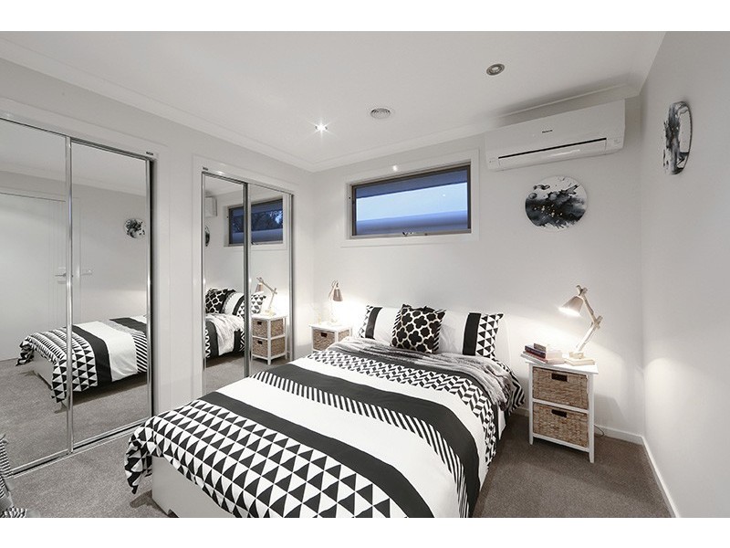 2/273 Dandelion Drive, Rowville VIC 3178