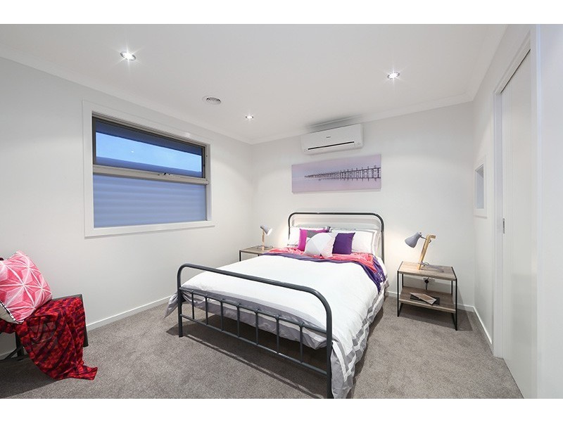 2/273 Dandelion Drive, Rowville VIC 3178