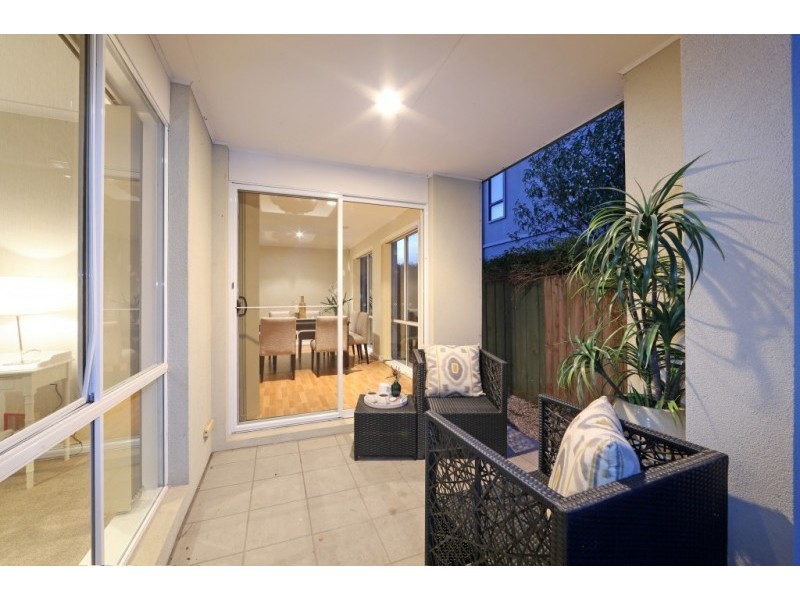 36 Sovereign Manors Crescent, Rowville VIC 3178