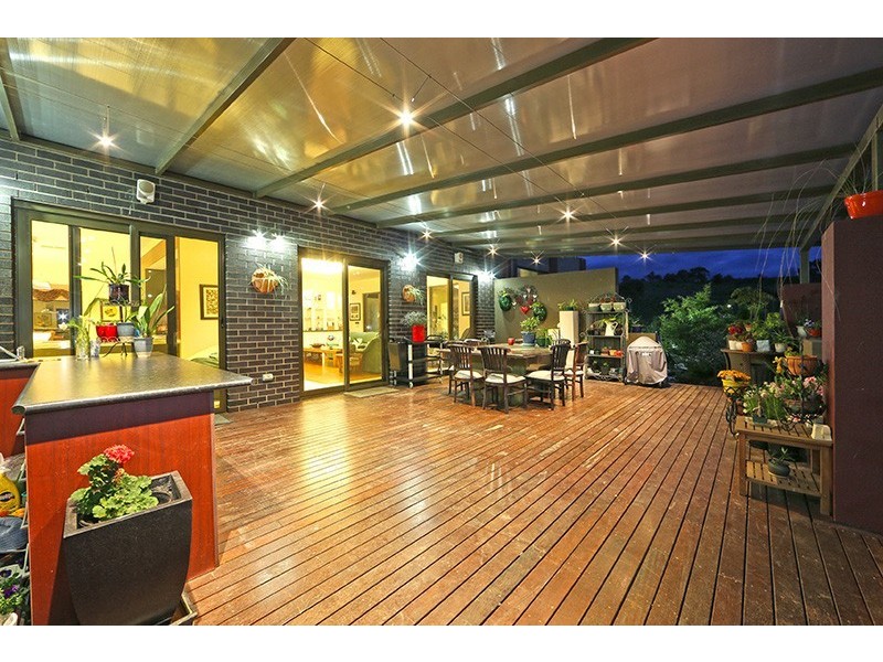 18 Logan Court, Lysterfield VIC 3156