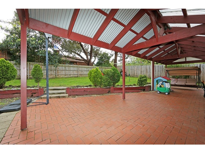 6 Bridgewater Way, Rowville VIC 3178