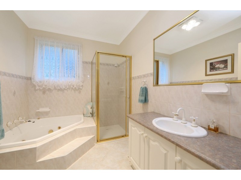 19 Park Road, Lysterfield VIC 3156