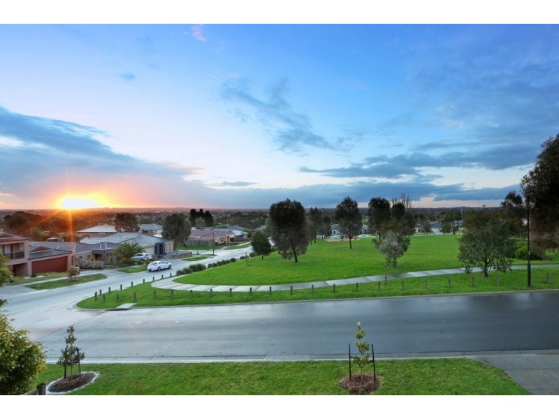 4 Park Valley Way, Lysterfield VIC 3156