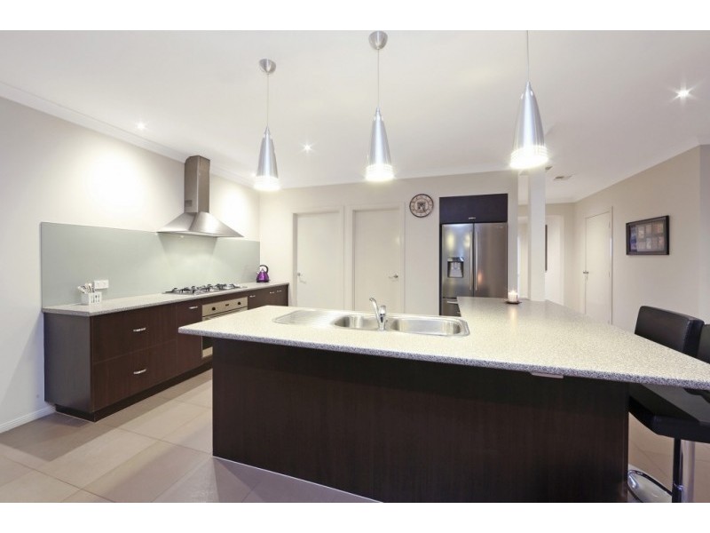 4 Park Valley Way, Lysterfield VIC 3156