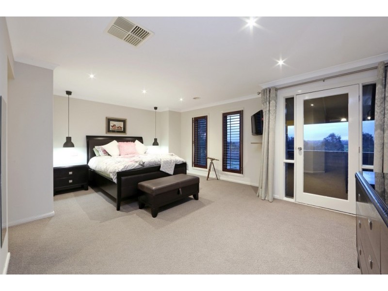 4 Park Valley Way, Lysterfield VIC 3156