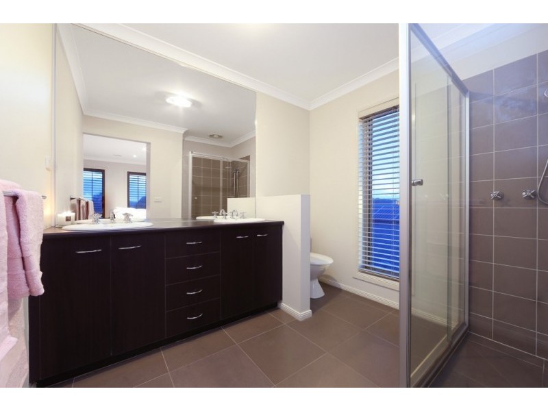 4 Park Valley Way, Lysterfield VIC 3156