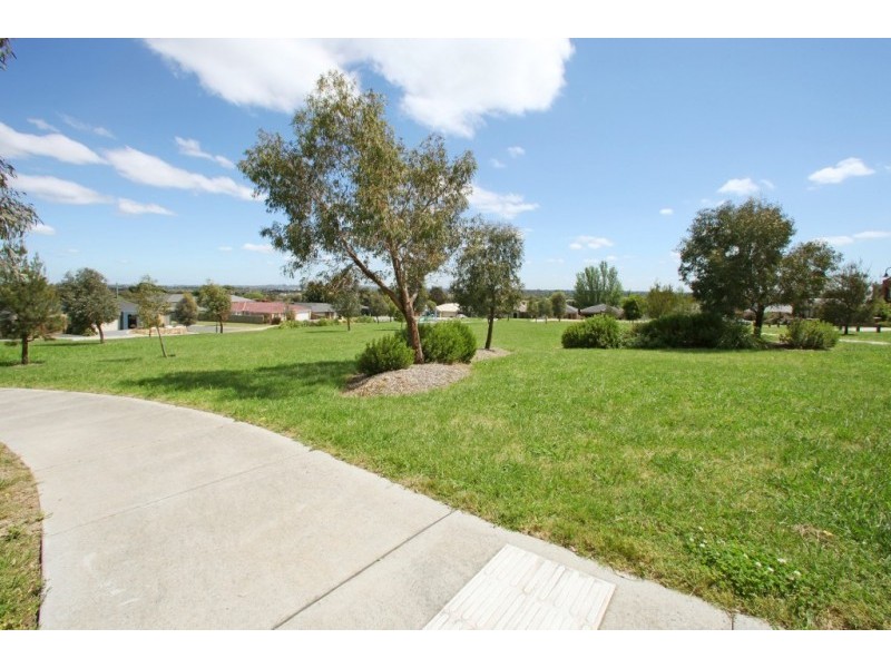 4 Park Valley Way, Lysterfield VIC 3156